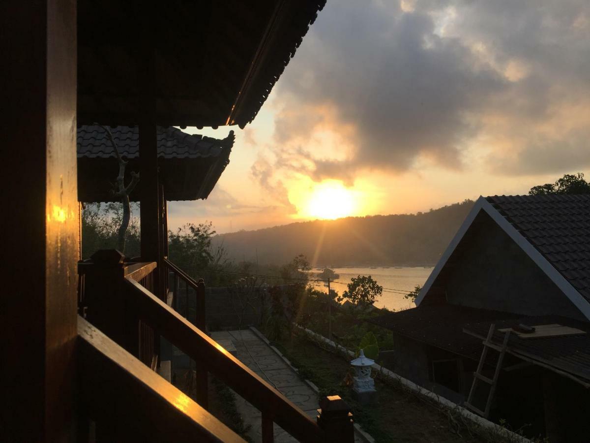 Sunday Huts Lembongan Hotel Екстериор снимка