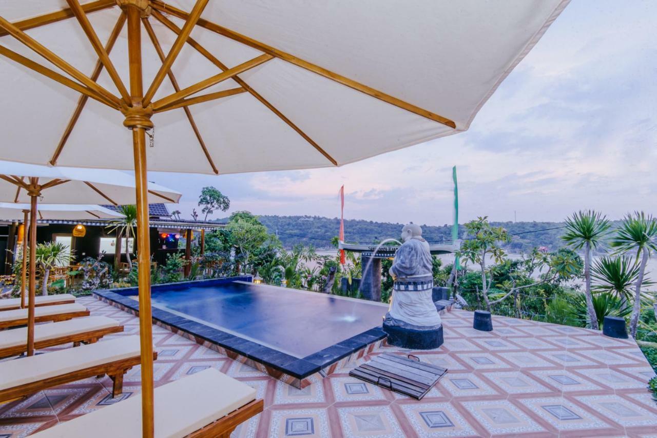Sunday Huts Lembongan Hotel Екстериор снимка