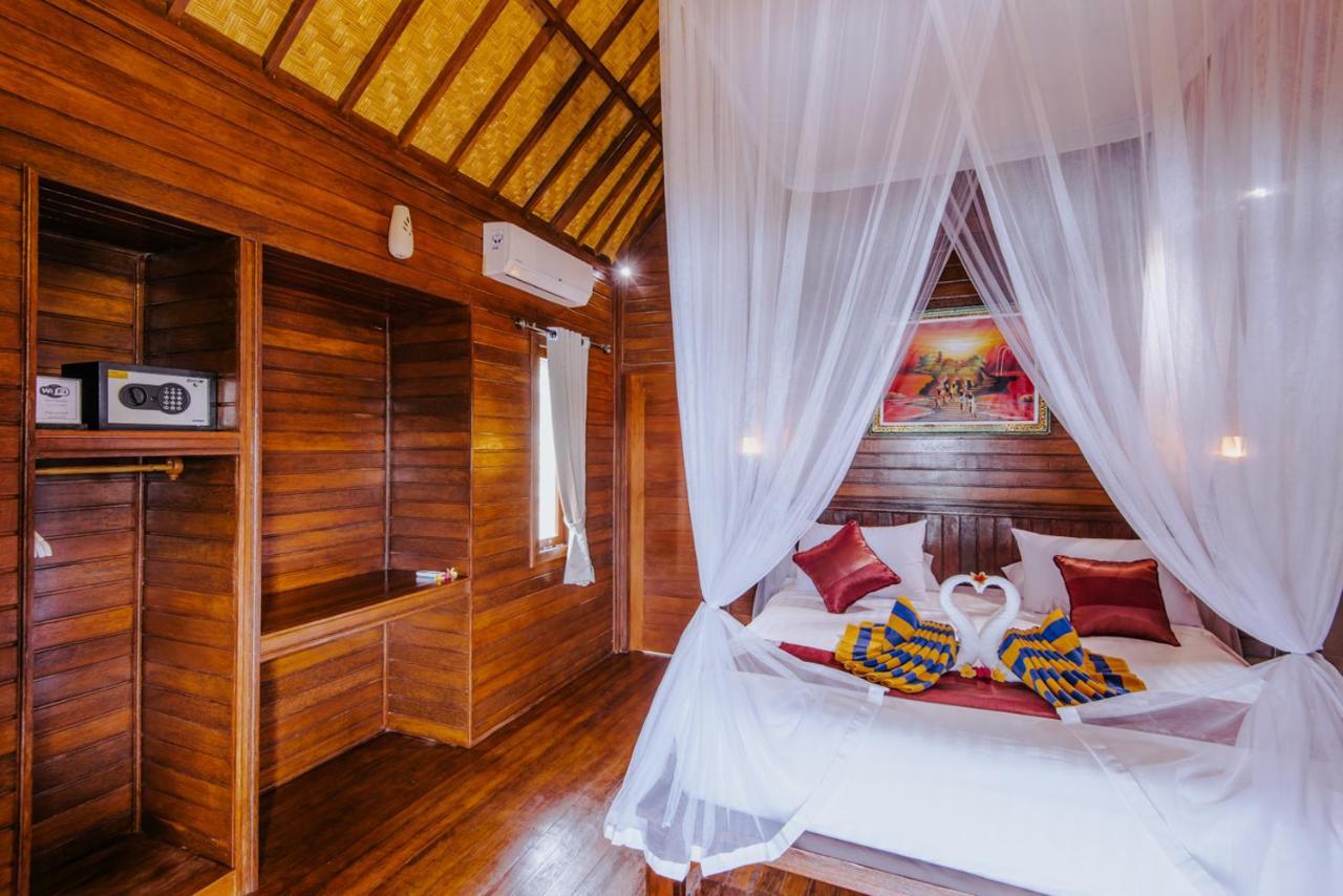 Sunday Huts Lembongan Hotel Екстериор снимка