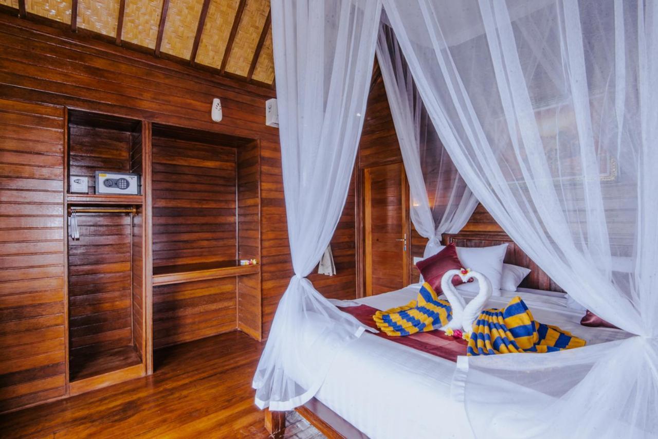 Sunday Huts Lembongan Hotel Екстериор снимка