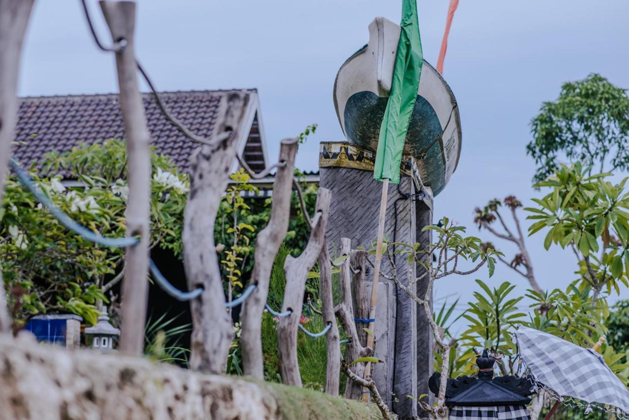 Sunday Huts Lembongan Hotel Екстериор снимка
